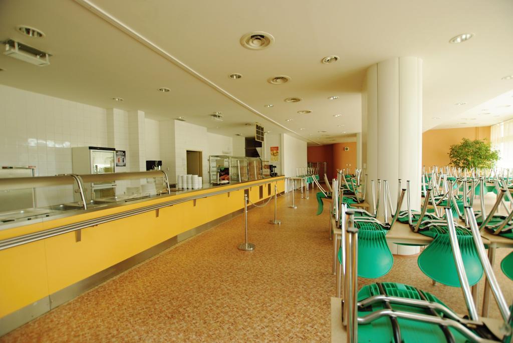 Kolej Akademie Hotel Brno Exterior photo